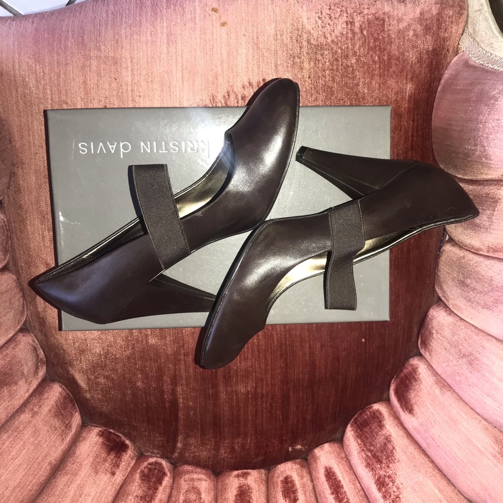 Kristen Davis Vansice Elastic Pump